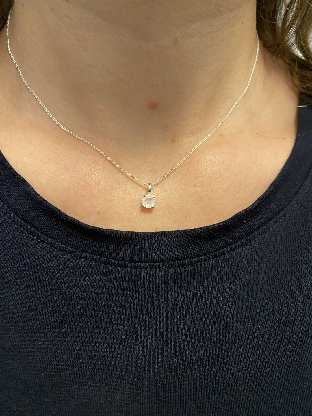 Customer photo review of Kristallberlock Månsten Silver