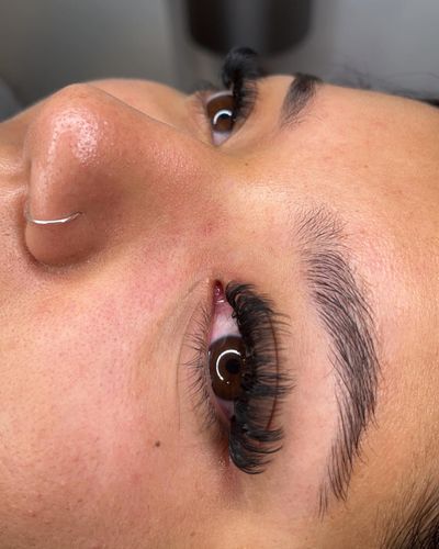 Customer photo review of 0.07 Easy Fan Russian Volume Cashmere Lashes (16 lines)