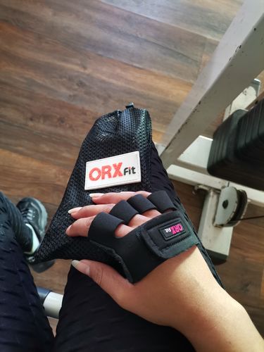 Customer photo review of Guantes Pesas GRAB Mujer