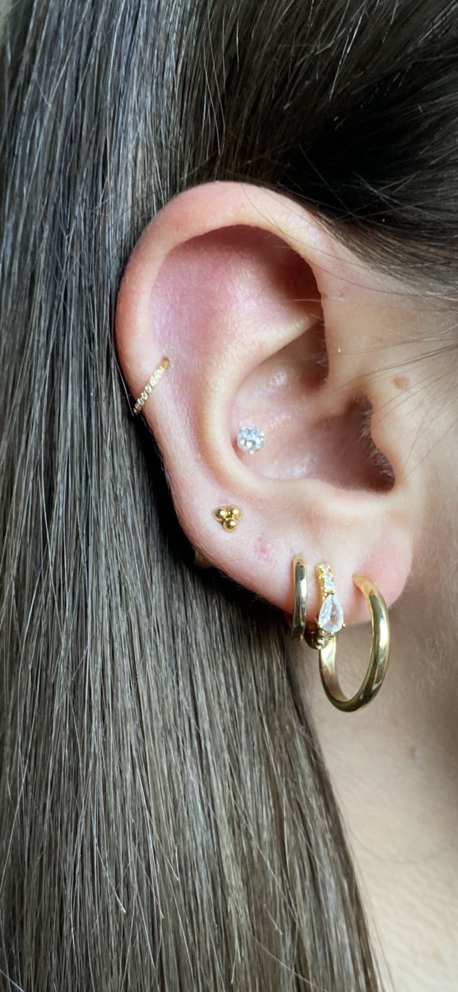 Customer photo review of Crystal Ball Piercing | Chirurgenstahl