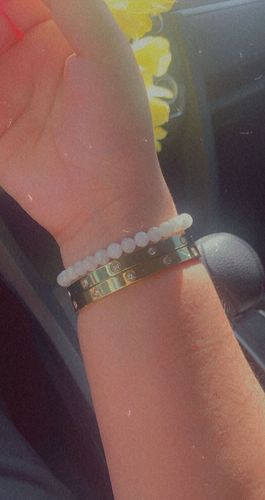 Customer photo review of Marilyn Bangle