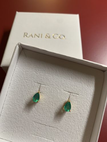 Customer photo review of Green Onyx Teardrop Stud Earrings