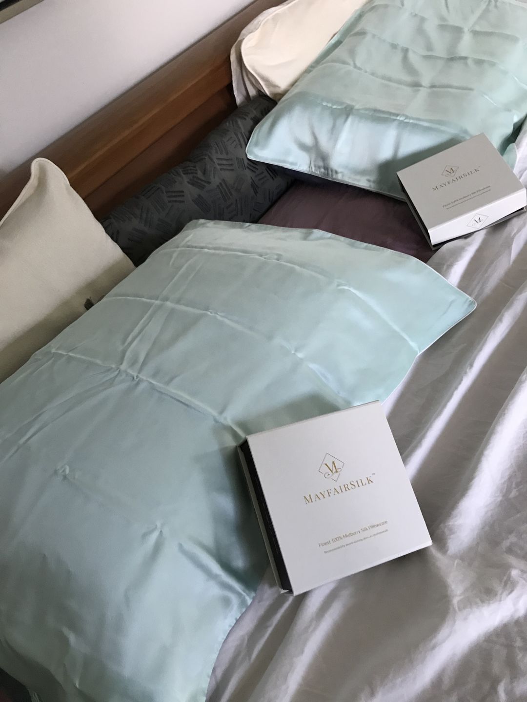 Customer photo review of Teal Breeze Pure Silk Pillowcase