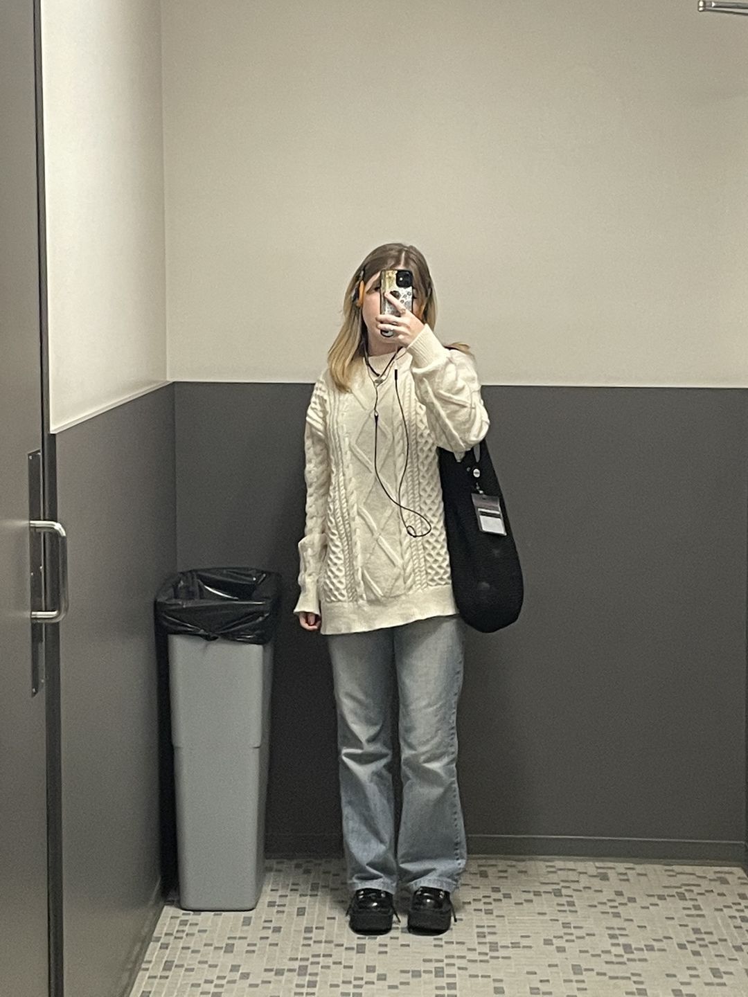 Customer photo review of Aelfric Eden Retro 90s Cable Knit Sweater