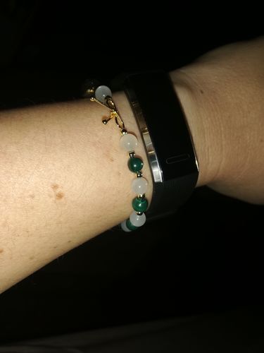 Customer photo review of Bracelet anti-douleur en malachite et pierre de lune | Or fin