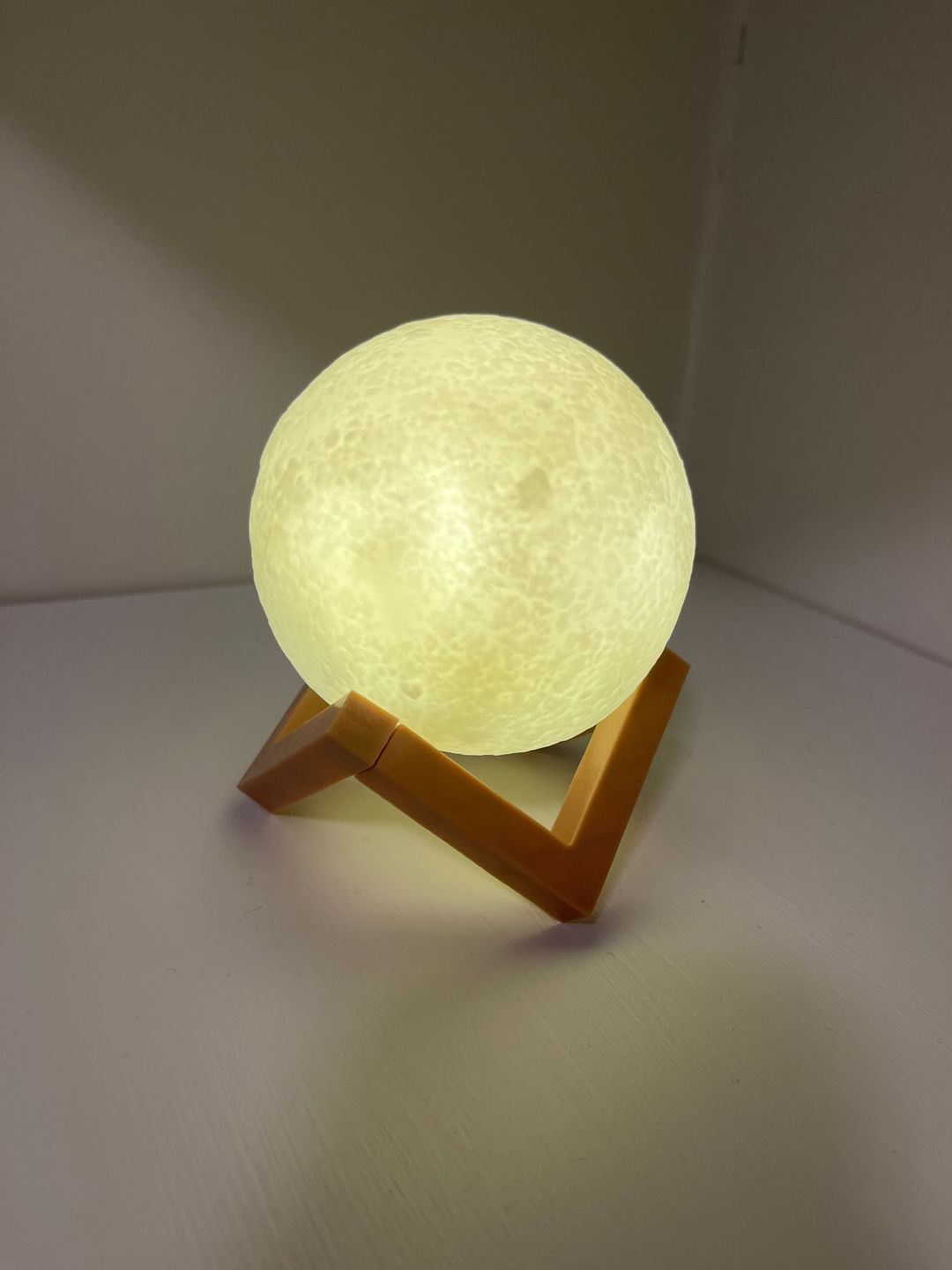 Customer photo review of Mystical Moon Lamp