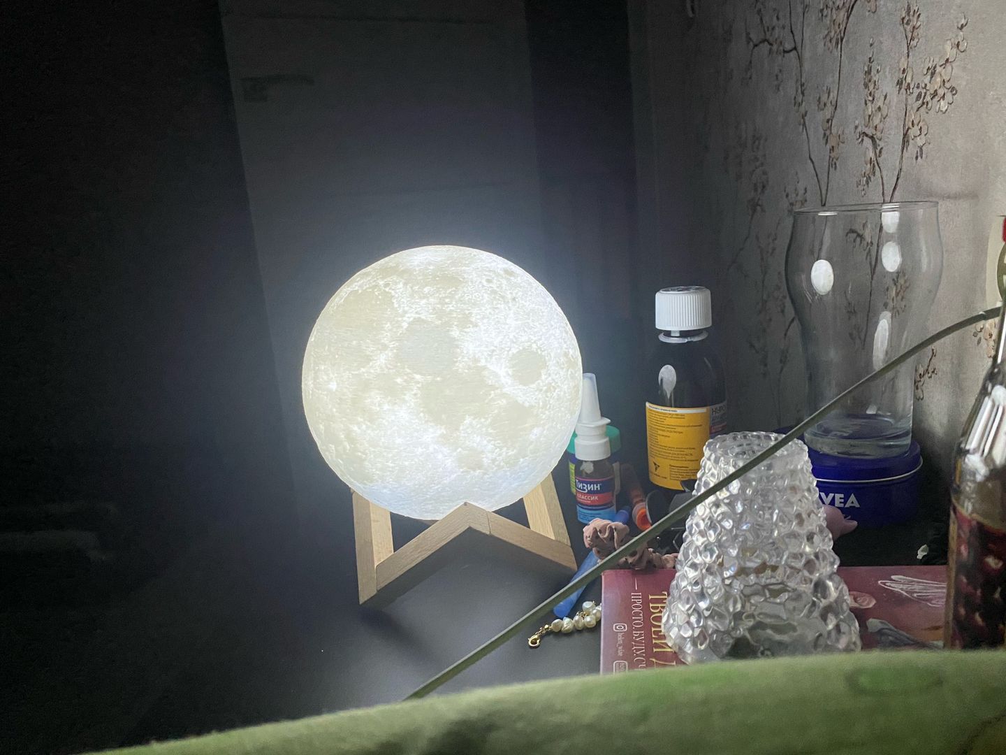 Customer photo review of Mystical Moon Lamp