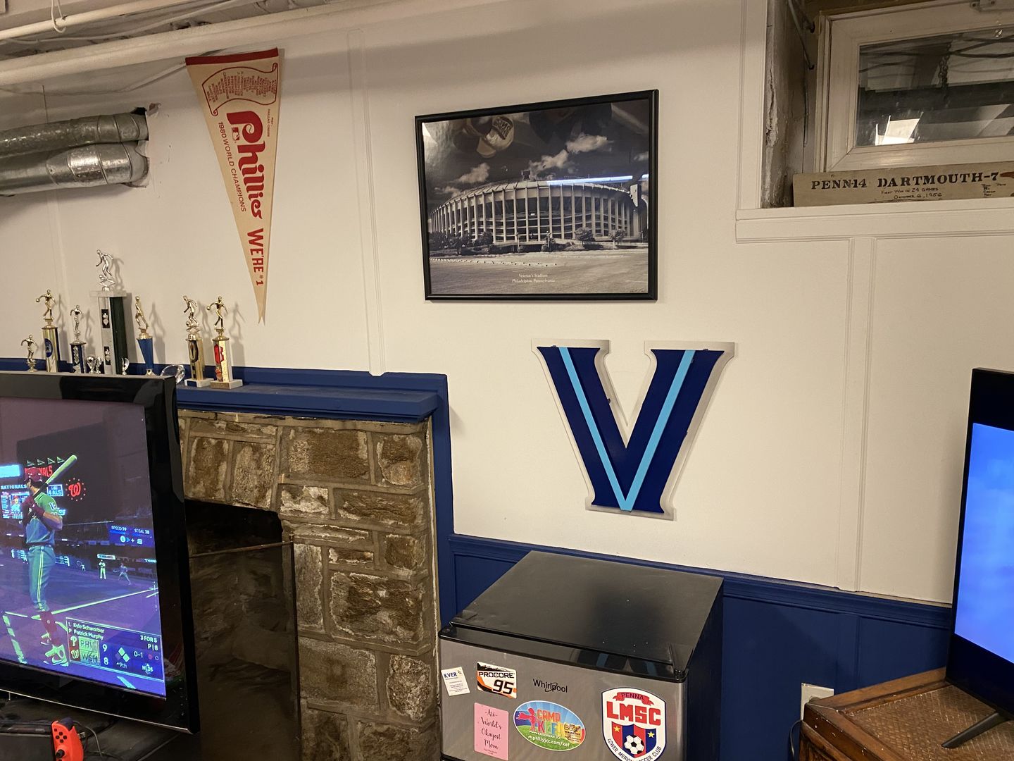 Customer photo review of Villanova "V" 3D Metal Artwork
