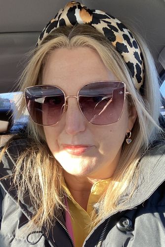 Customer photo review of SILK LEOPARD PRINT HEADBAND