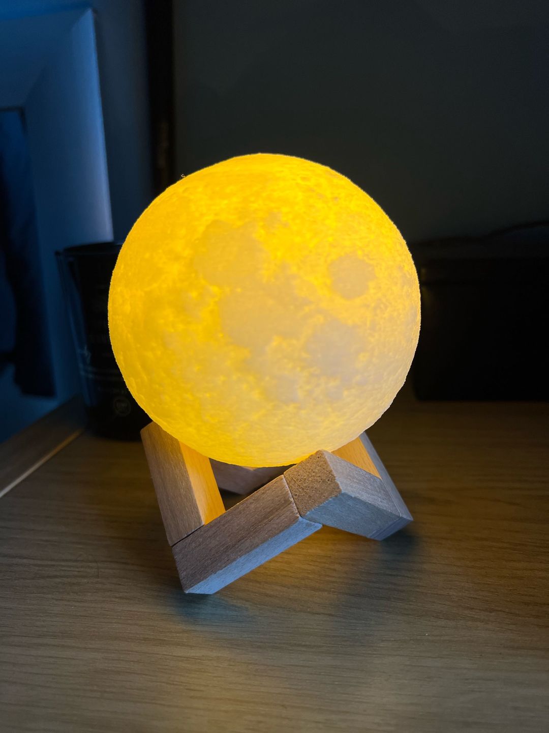 Customer photo review of Mystical Moon Lamp