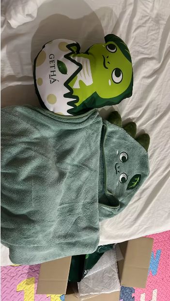 Customer photo review of Genie Dino Bath Towel