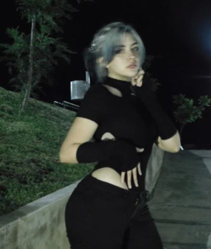 Customer photo review of Trendy Techwear Bodysuit