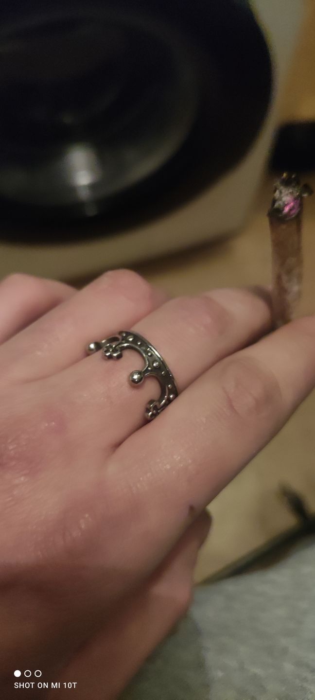 Customer photo review of THE KING.