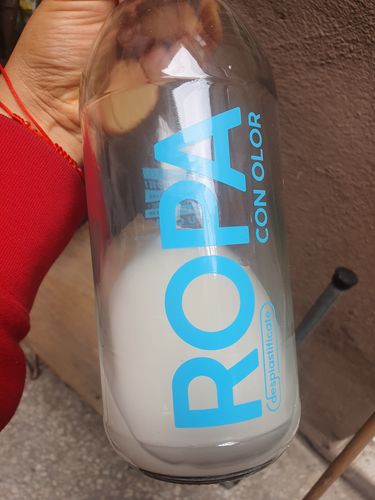 Customer photo review of Detergente y suavizante de ROPA con olor