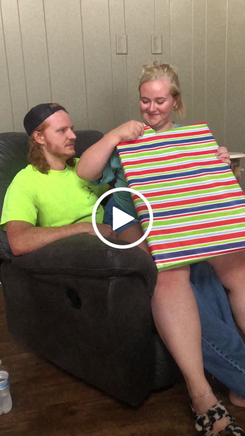 Customer video review of Charcoal Memorial Portraits from Photos