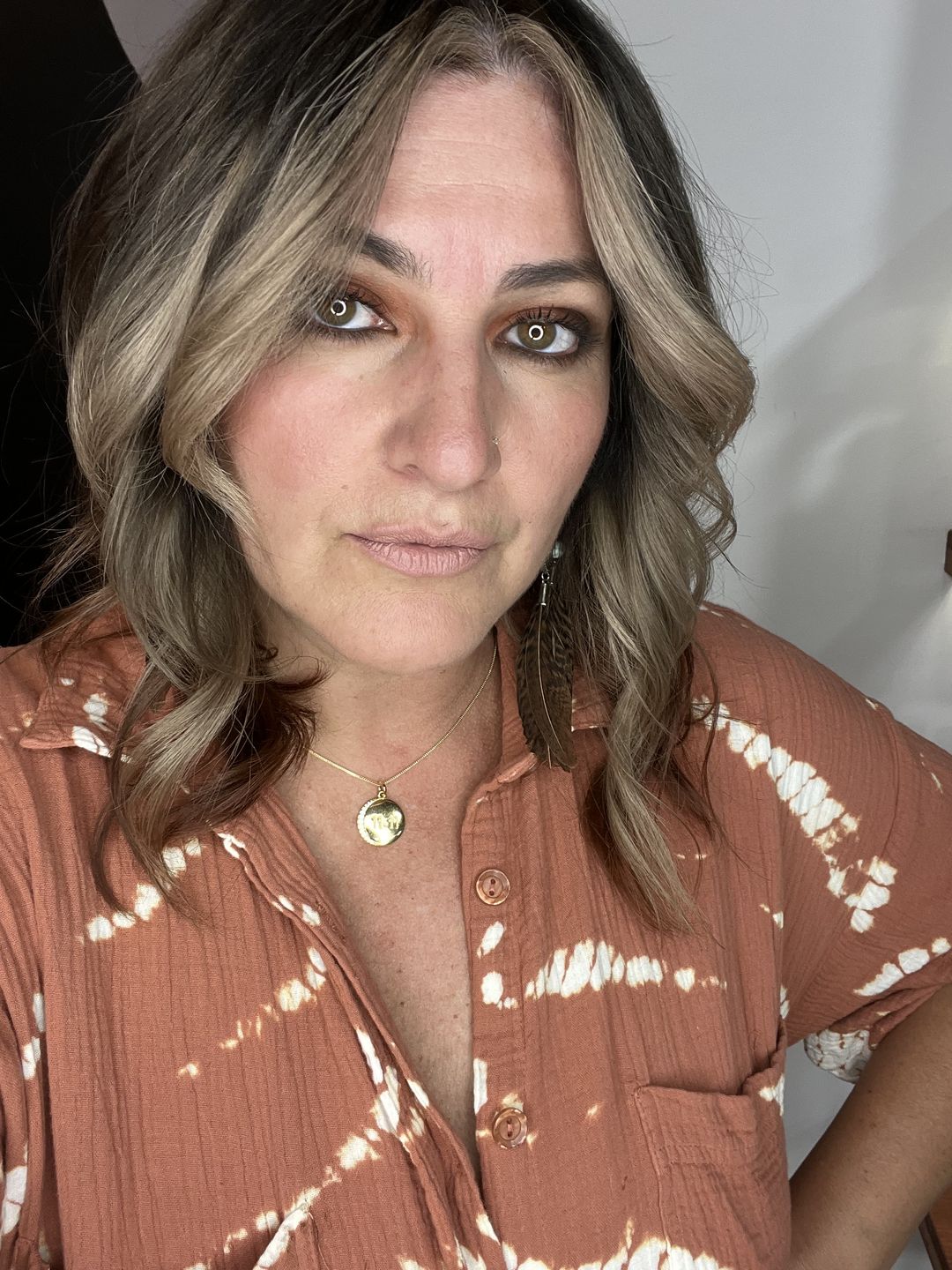 Customer photo review of Classic Rolo Chain Necklace