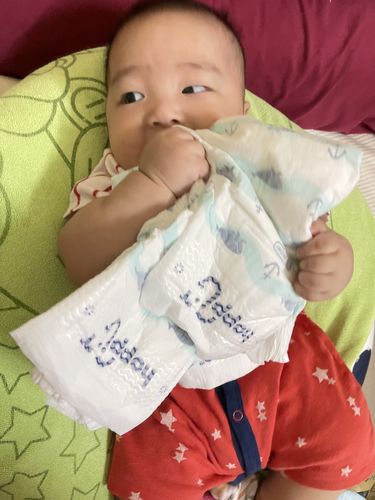 Customer photo review of Hoppi AirDream Baby Diaper Tape (Carton)