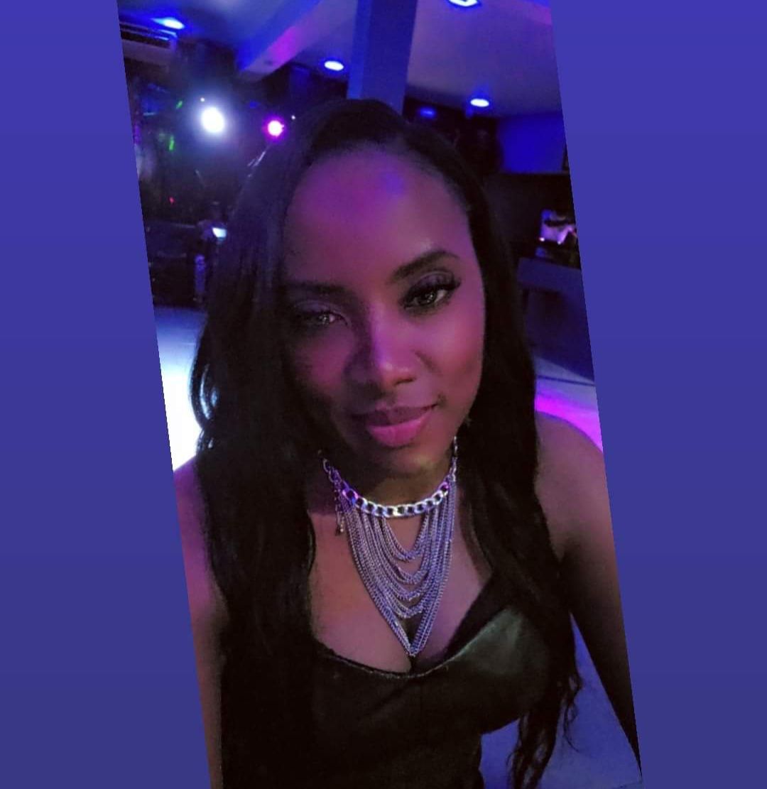 Customer photo review of Body Wave Tape In Hair Extension