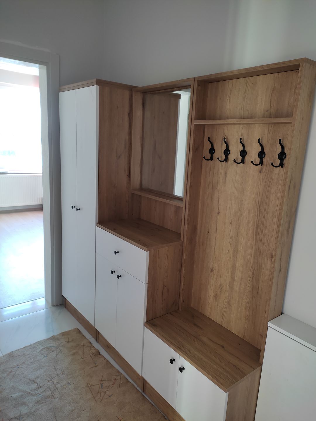 Customer photo review of Rani P6 Modern Çekmeceli Aynalı Raflı Portmanto Ayakkabılık Vestiyer Sepet Ceviz - Beyaz M2