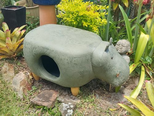 Customer photo review of 2-in-1 Foot Stool & Cat House
