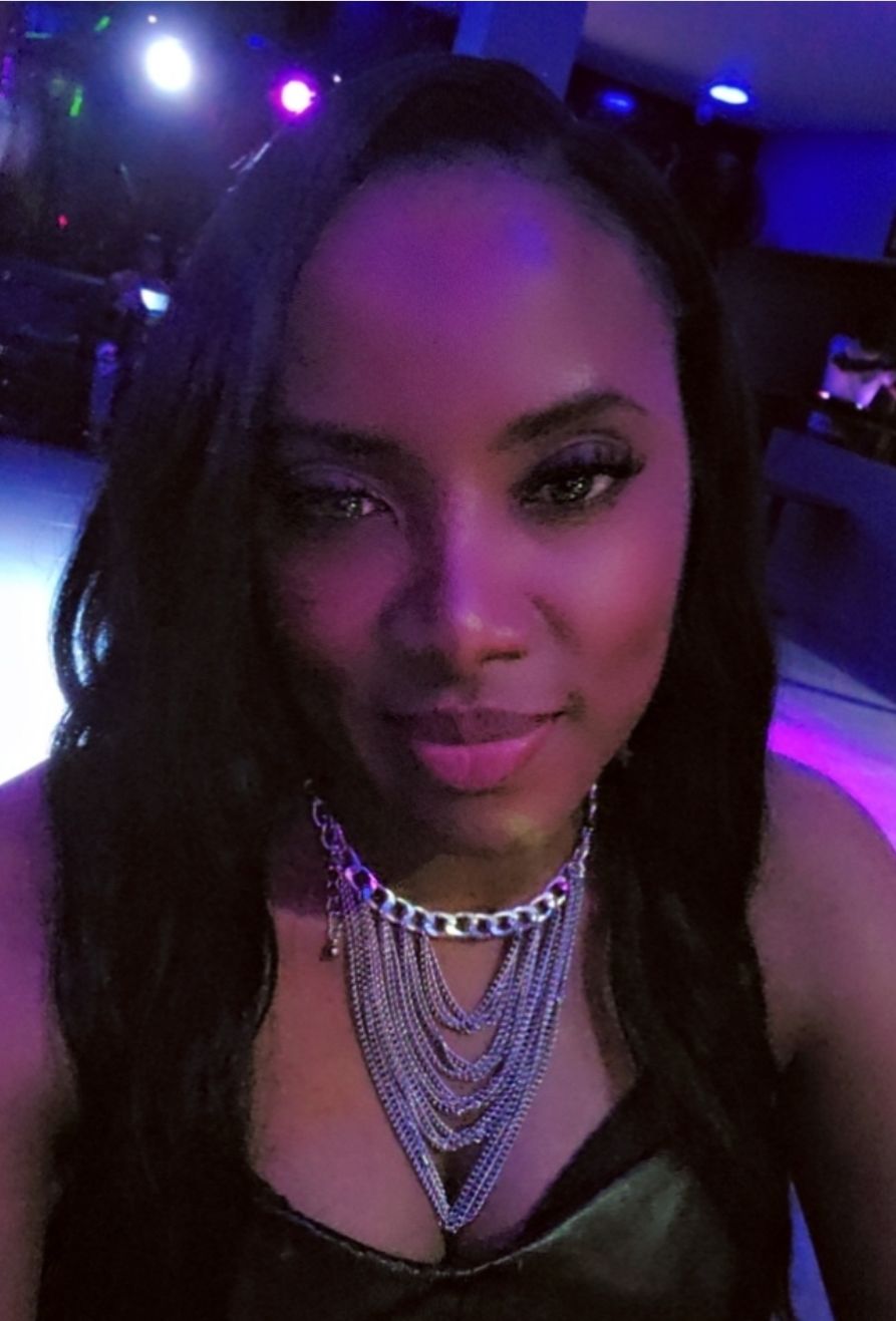 Customer photo review of Body Wave Tape In Hair Extension