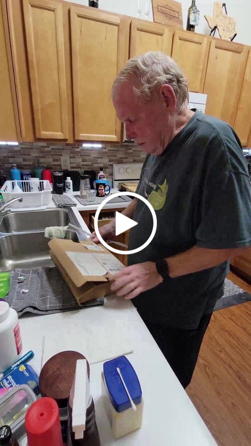 Customer video review of Charcoal Memorial Portraits from Photos