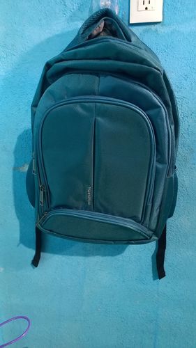 Customer photo review of Mochila Bast Laptop 15.6" Cool Capital Negro