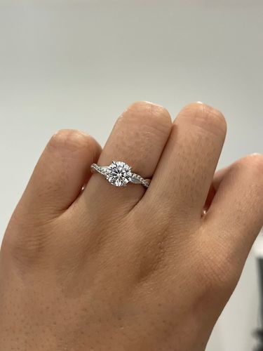 Customer photo review of S925 1.25 Carat Twist Round Cut Engagement Ring In Sterling Silver For Bridal & Daily Wear