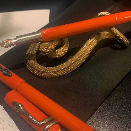 Customer photo review of Rattlesnake Pen Holder
