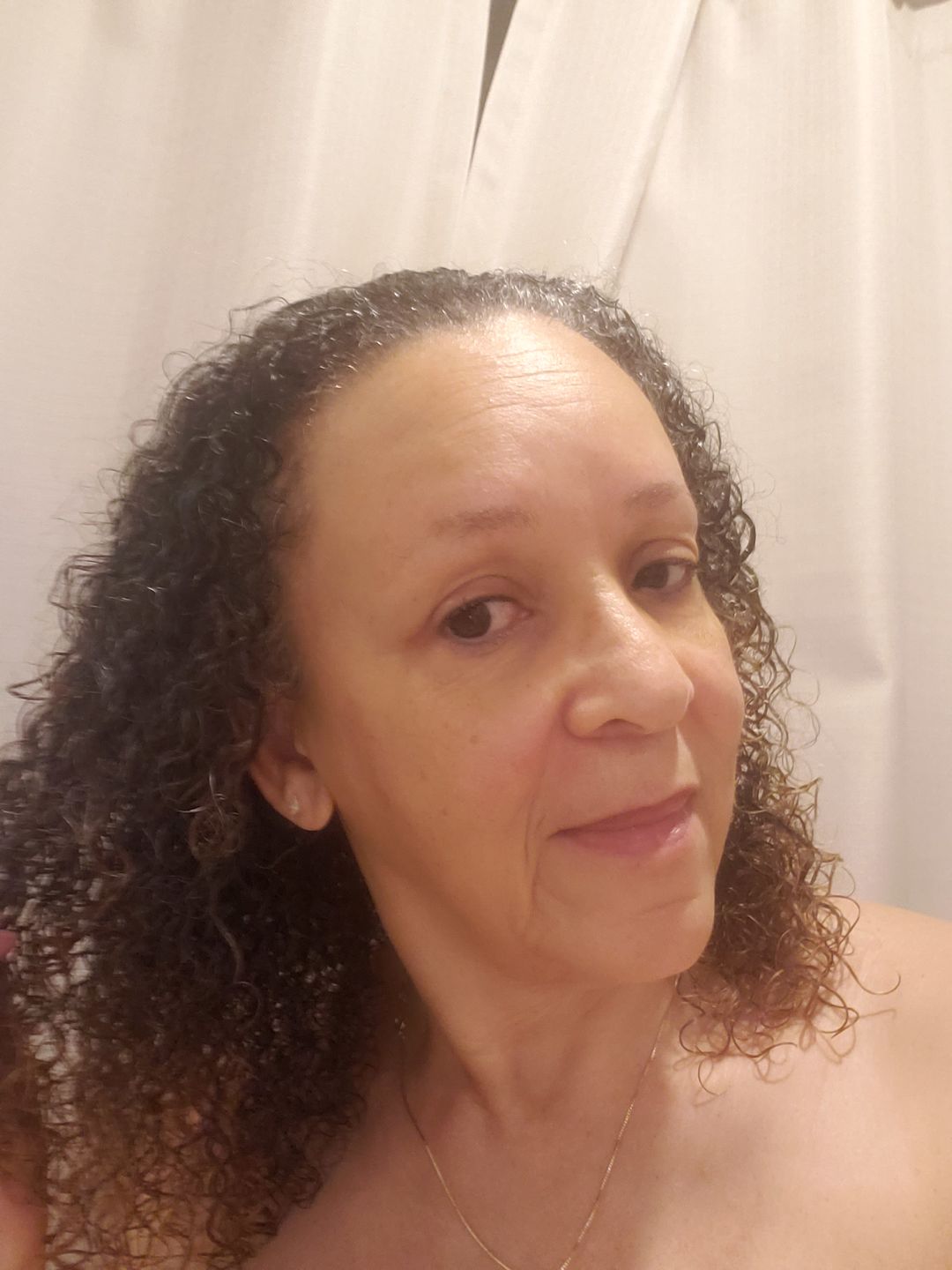Customer photo review of Defining Flaxseed Gel for Curly Hair with Organic Argan Oil for Softening and Lemon Creme Fragrance