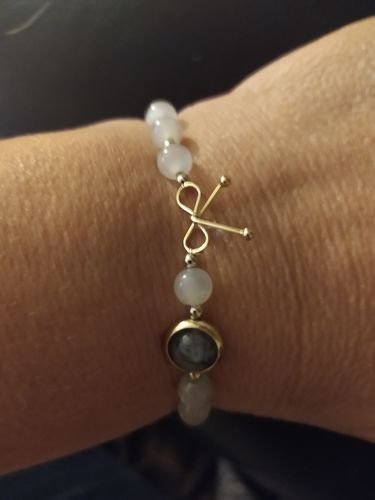 Customer photo review of Bracelet anti-ménopause en Pierre de Lune | Or fin