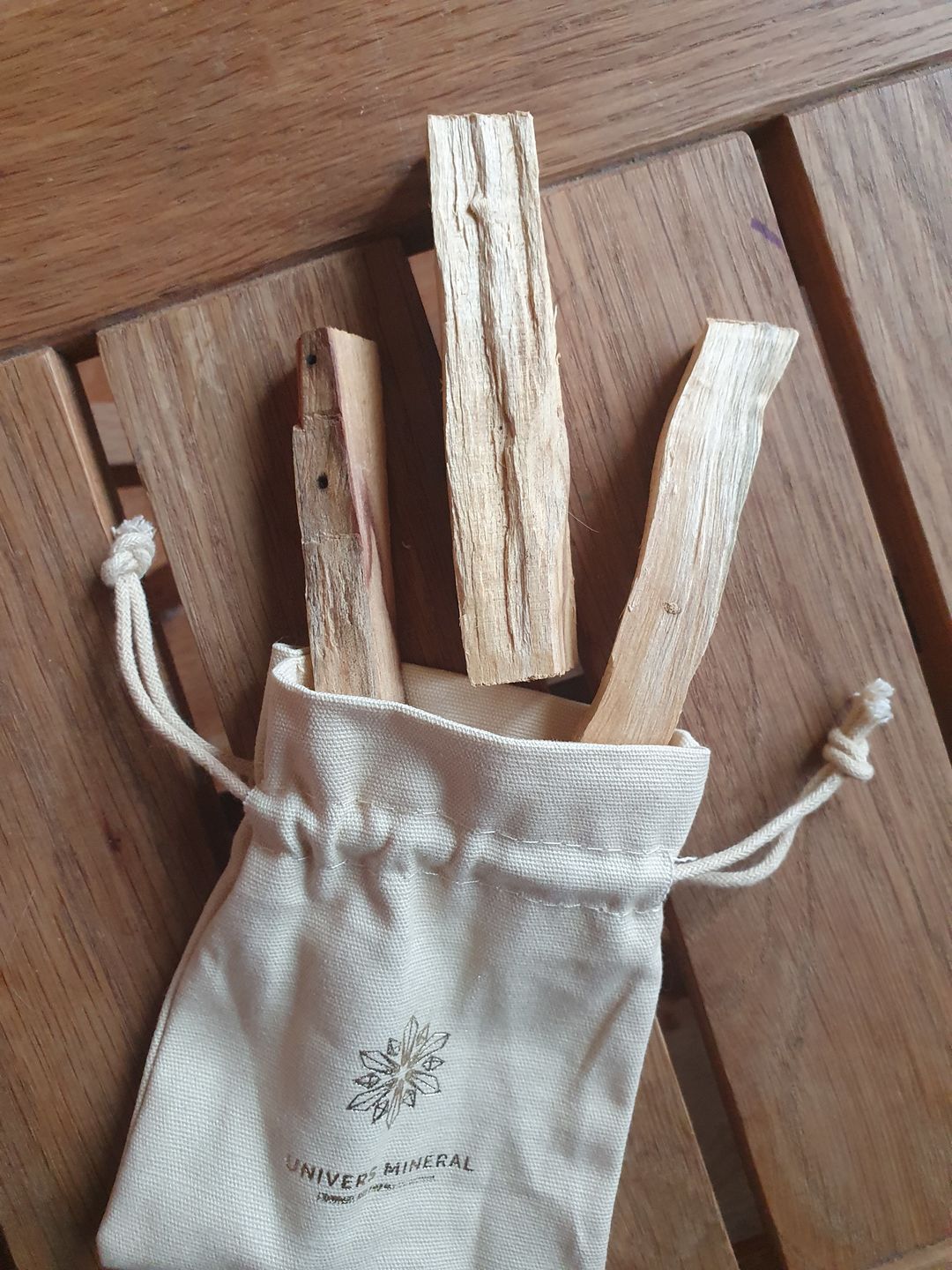 Customer photo review of Palo Santo (Bursera Graveolens) du Pérou