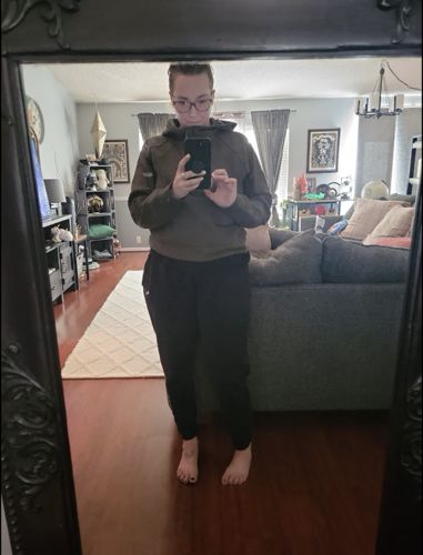 Customer photo review of Luxify Cropped Half Zip