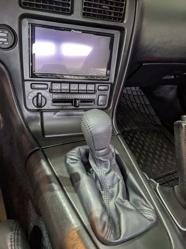 Customer photo review of MR2Heaven JDM Weighted Leather Wrapped 98 OEM MR2 Style Shift Knob