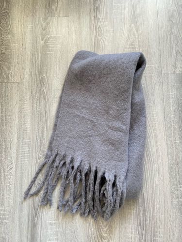 Customer photo review of Luxury Cashmere Thick Warm Solid Scarf