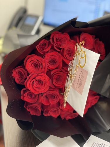 Customer photo review of Red Rose Bouquet