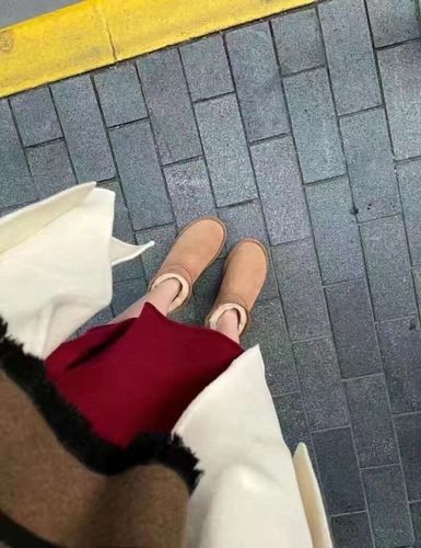 Customer photo review of Comfy Winter Boots
