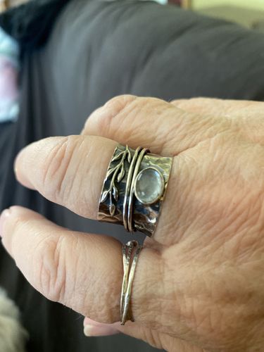 Customer photo review of Aquamarine Leaf Spinner ring Sterling Silver