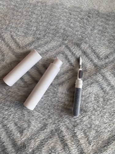 Customer photo review of Airpods Cleaning Tool