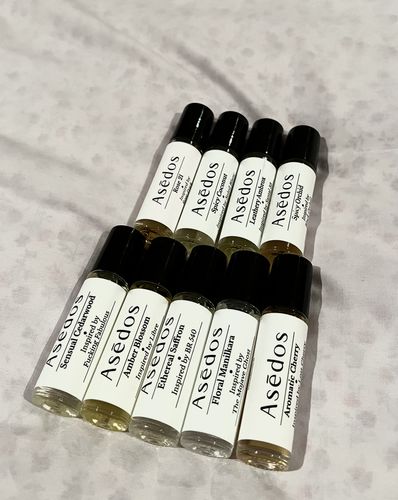 Customer photo review of AMBER BLOSSOM PERFUME OIL