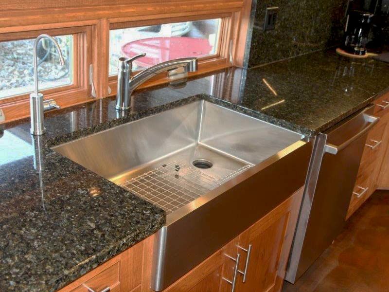 Customer photo review of 33" Stainless Steel Apron Front Sink - 8" Depth - Single Bowl - Offset Drain Right (5AS33R-8)