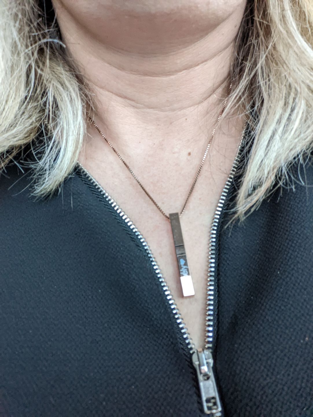 Customer photo review of Collier Personnalisé Barre 3D