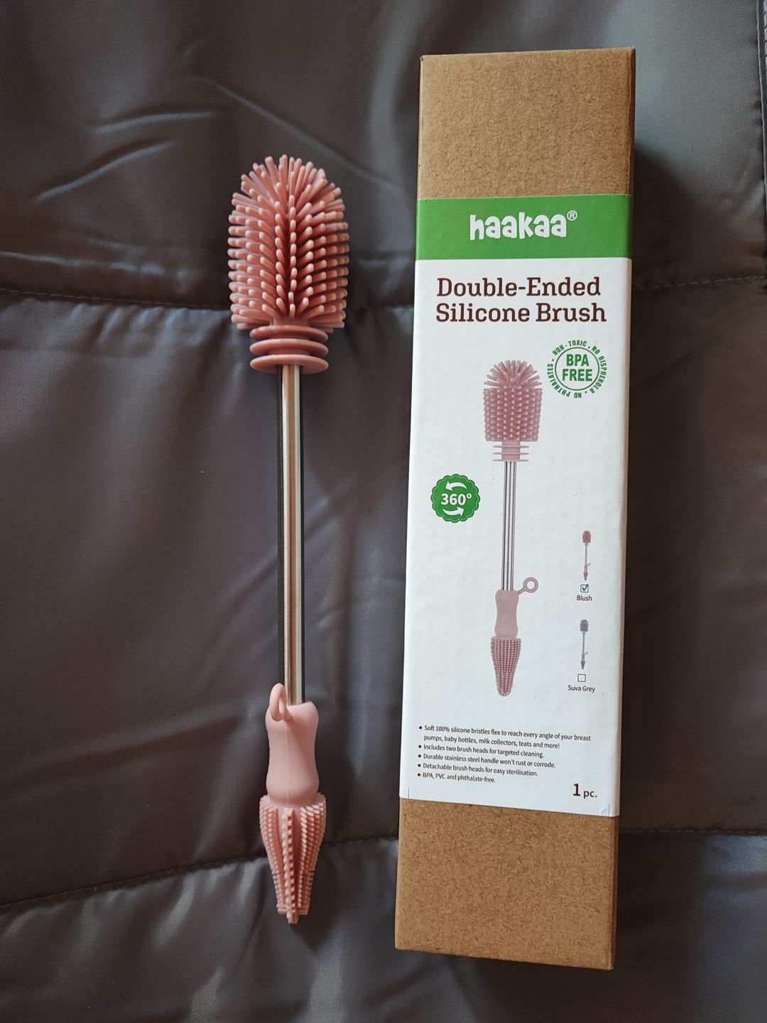 Customer photo review of Cepillo de limpieza silicona Haakaa