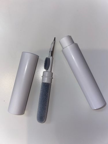 Customer photo review of Airpods Cleaning Tool