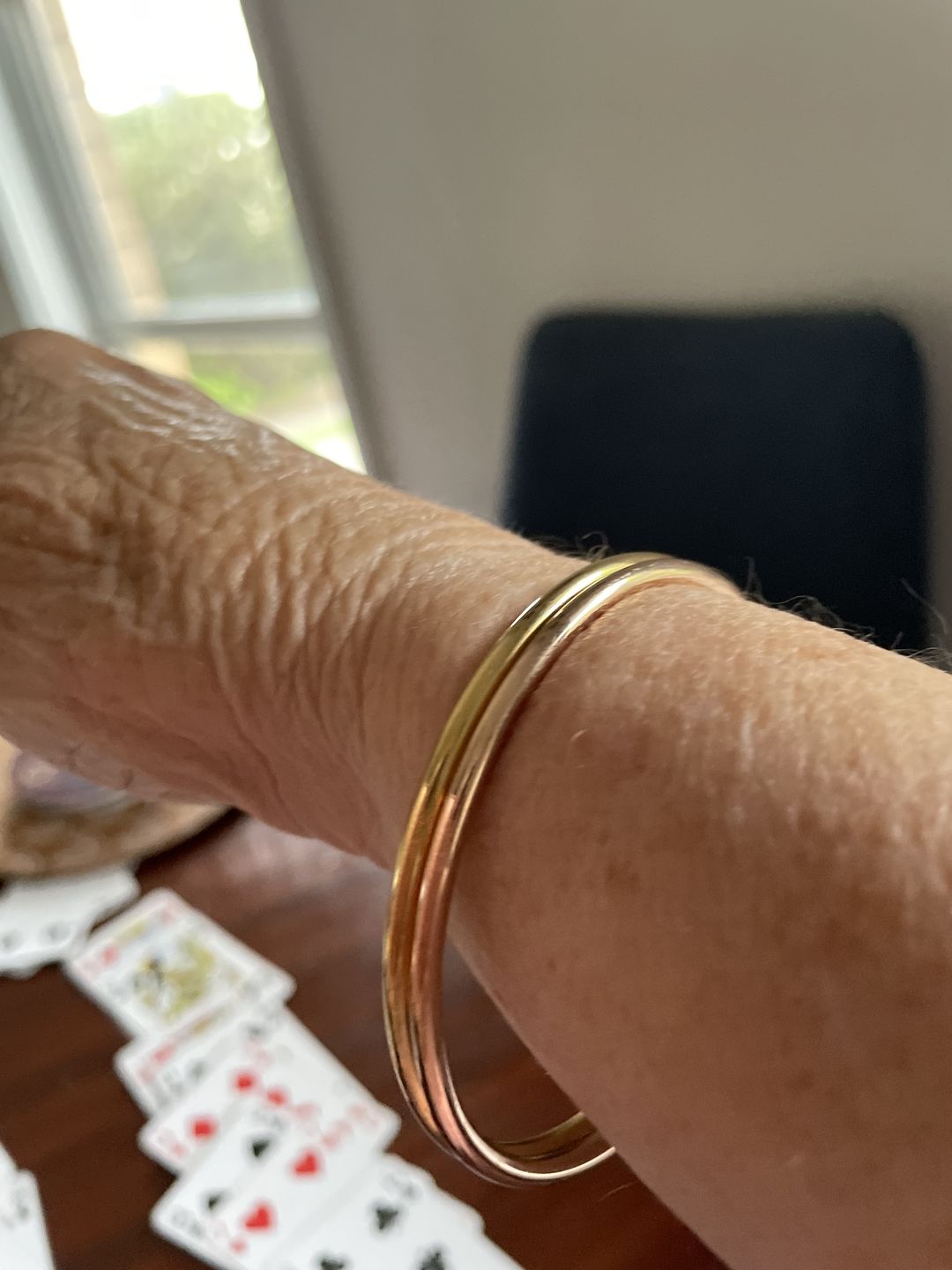 Customer photo review of Solid Golf Bangle 2mm Gold Layered