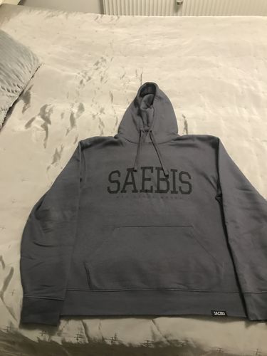 Customer photo review of Lifestyle Basic Herren Hoodie anthrazit by SAEBIS®
