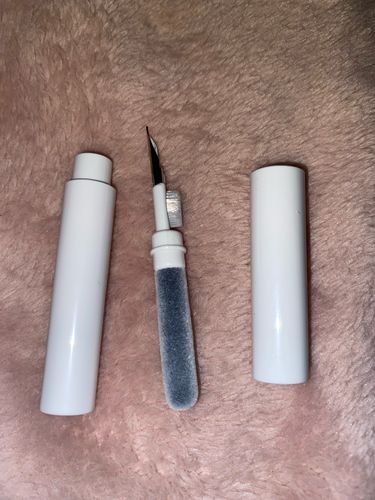 Customer photo review of Airpods Cleaning Tool