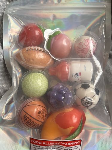 Customer photo review of Filled Gummy Balls Mix