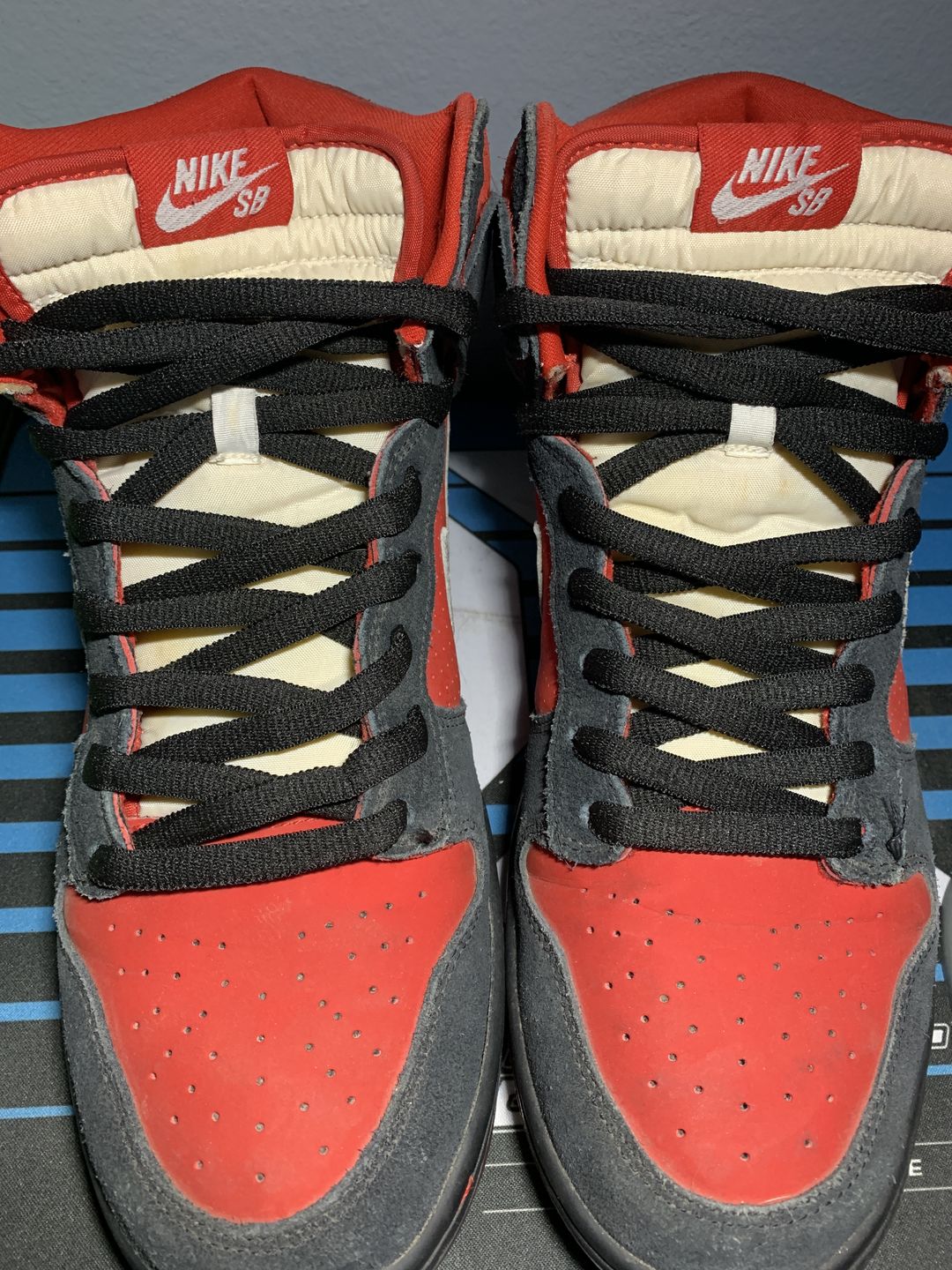 Customer photo review of Thick Oval Shoe Laces (Nike SB Laces)