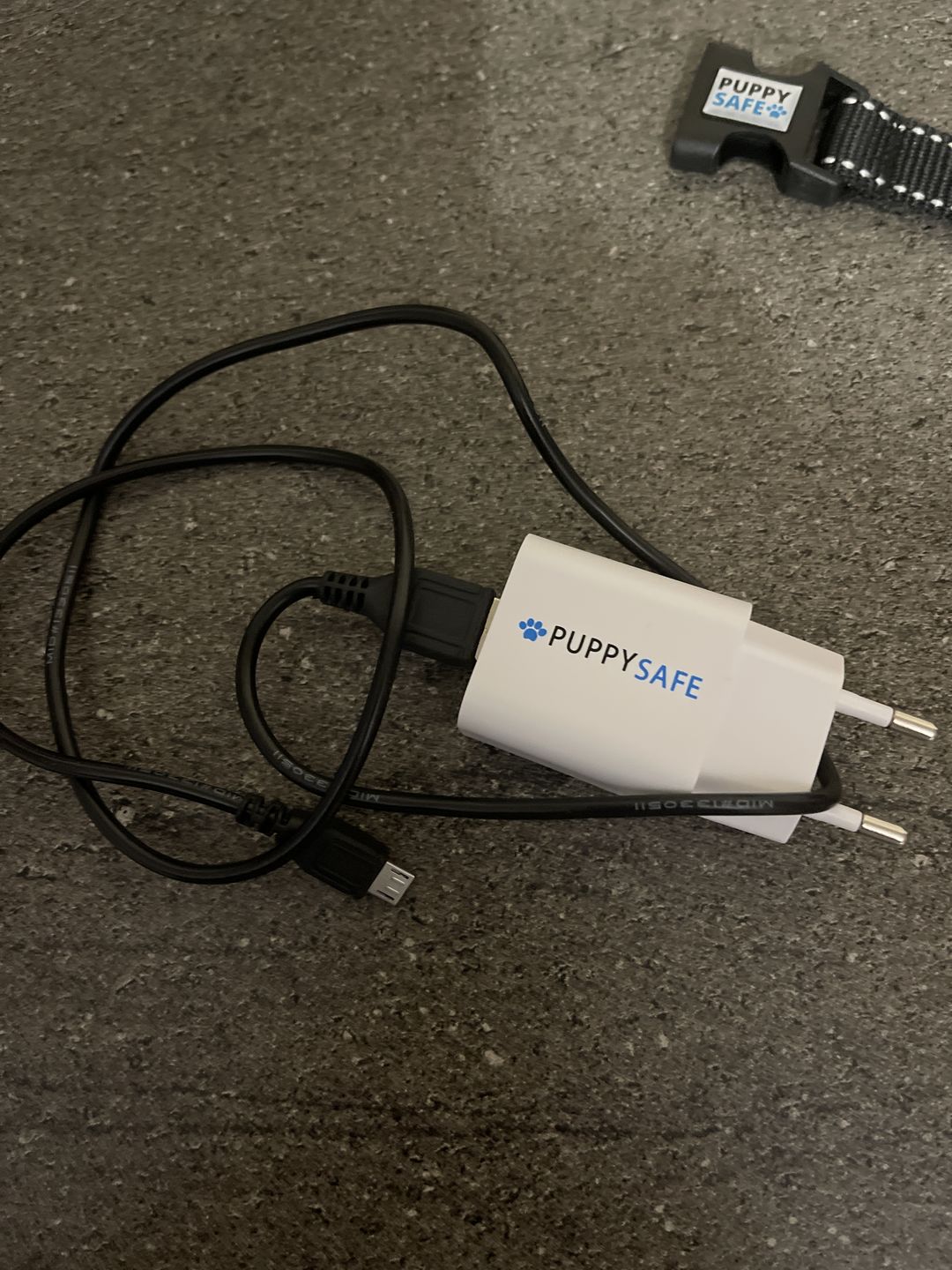 Customer photo review of Chargeur spécialement conçu pour le collier Anti Aboiement
